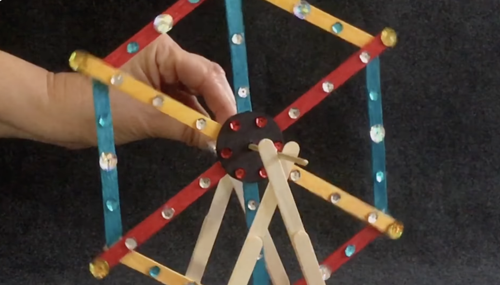 How to make a Ferris Wheel out of Popsicle Sticks 