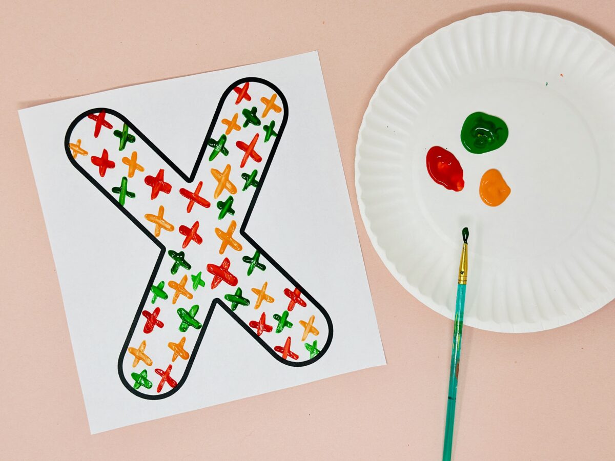 Letter X is for extra x's craft for kids from ABCmouse.com. 