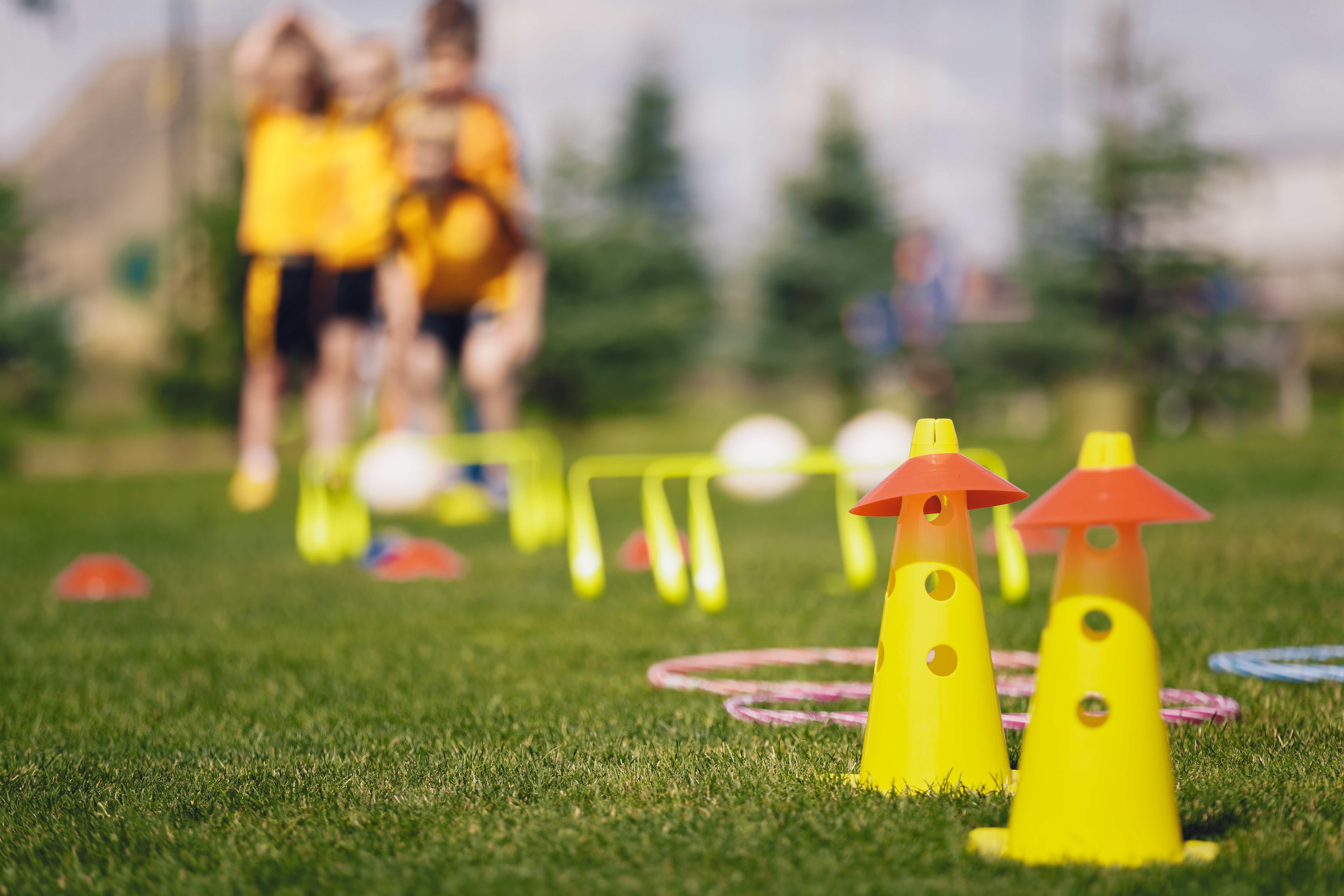 A DIY outdoor obstacle course for kids  for a fun summer activity. 