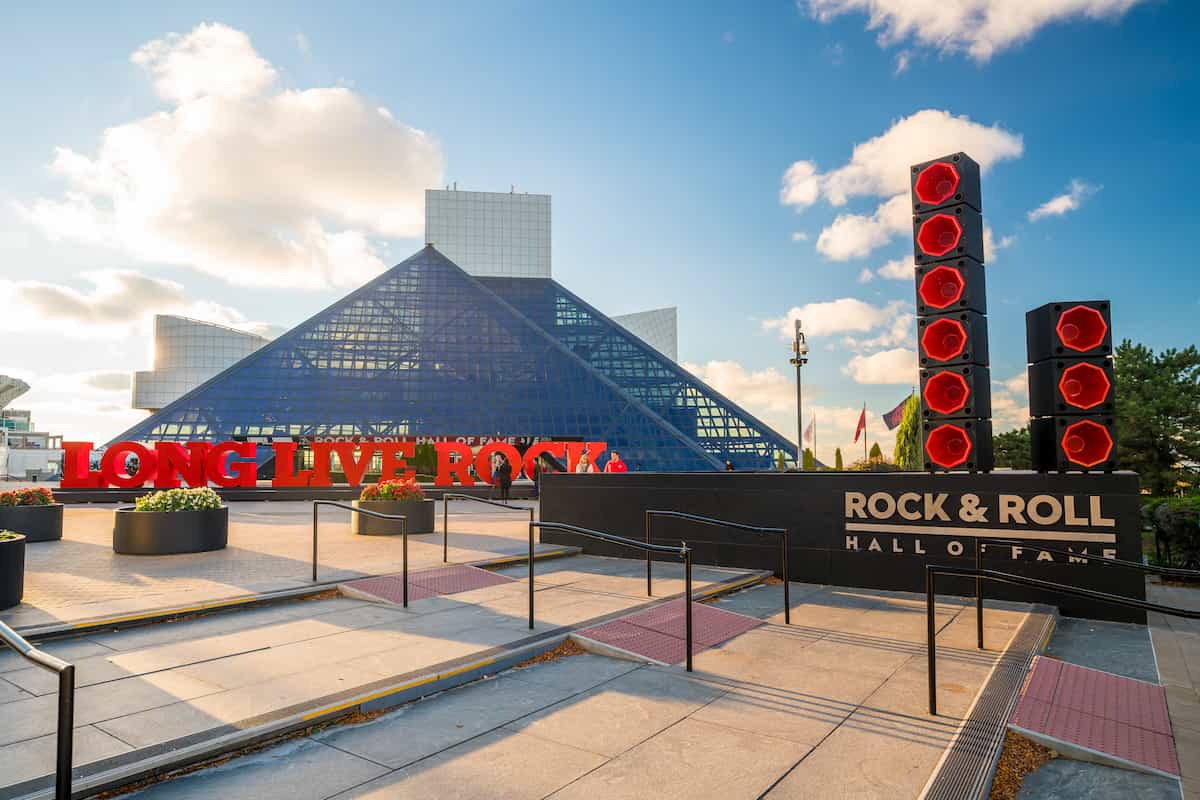 Rock and roll hall of fame in downtown Clevland Ohio. 