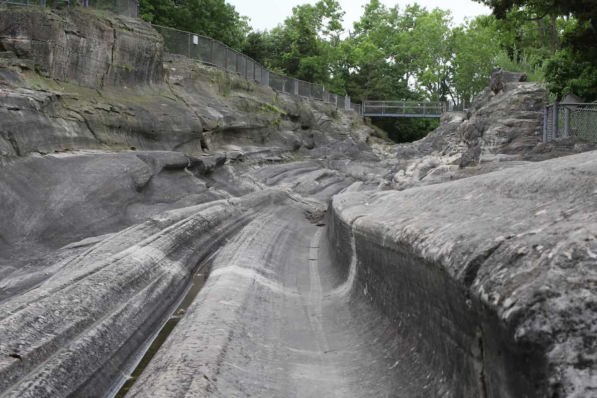 Glacial grooves in Ohios terrain. 