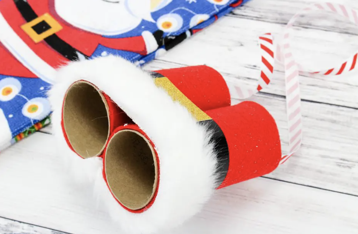 Cute Santa binoculars fun Christmas time craft for kids to make out of toilet paper rolls. 
