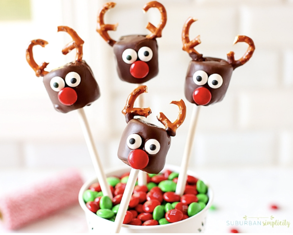 Cute chocolate covered reindeer marshmallows on a stick. Fun food craft for kids. 