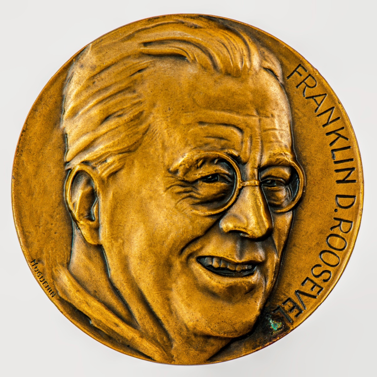 Coin with the image of Franklin D. Roosevelt on it.